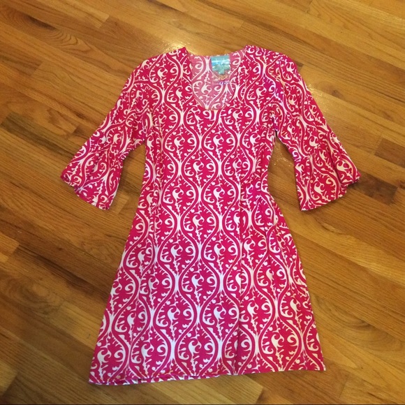 escapada Dresses & Skirts - Escapada Sheath Dress with custom made earrings!